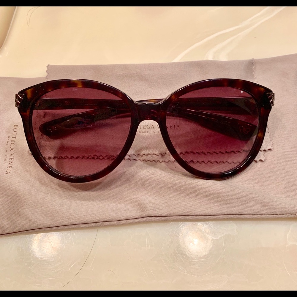 Bottega veneta sunglasses